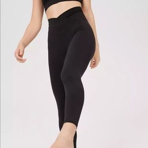 Aerie high waisted crossover leggings size medium